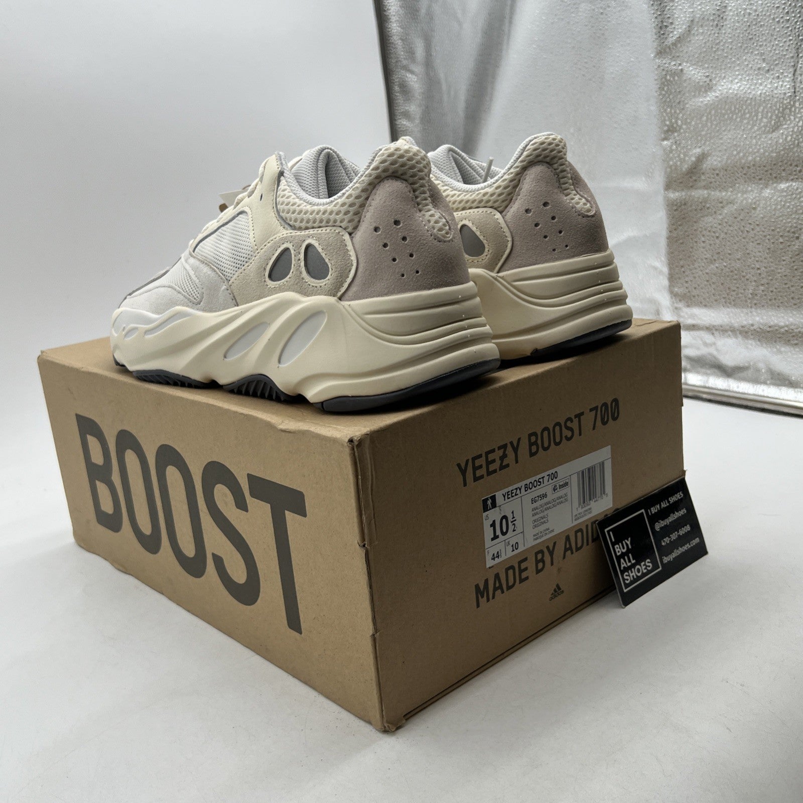 Size 10.5 - adidas Yeezy Boost 700 Low Analog (EG7596)