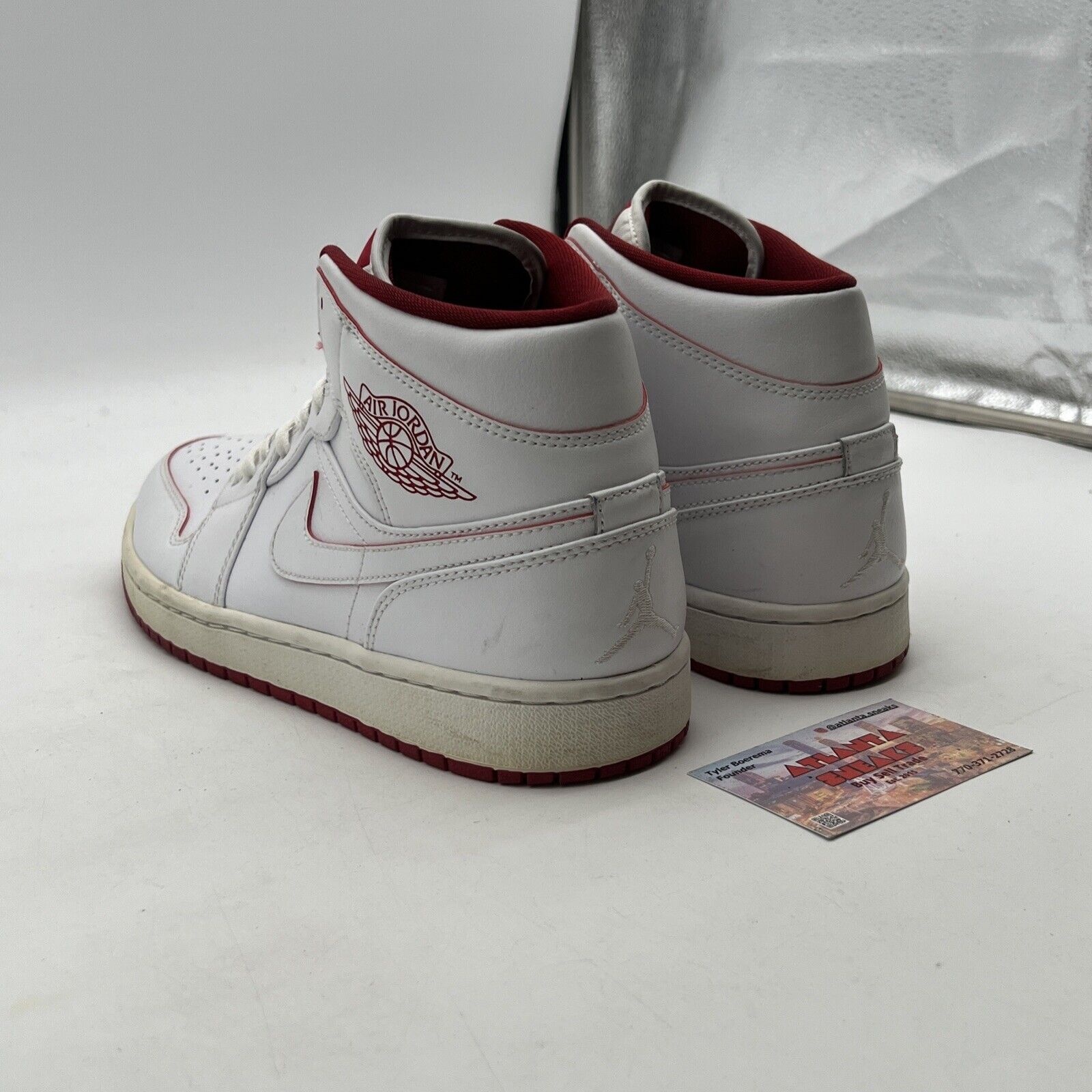 Size 9 - Air Jordan 1 Retro Mid White Gym Red (554724-103)