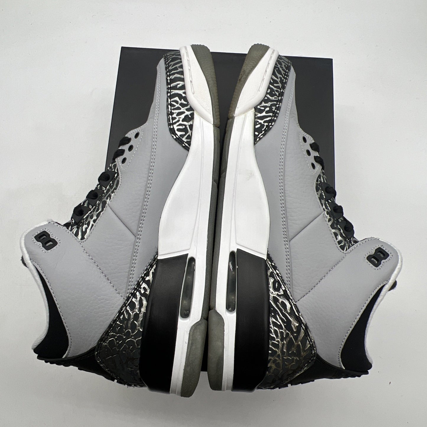 Size 9.5 - Air Jordan 3 Retro Wolf Grey (136064-004)