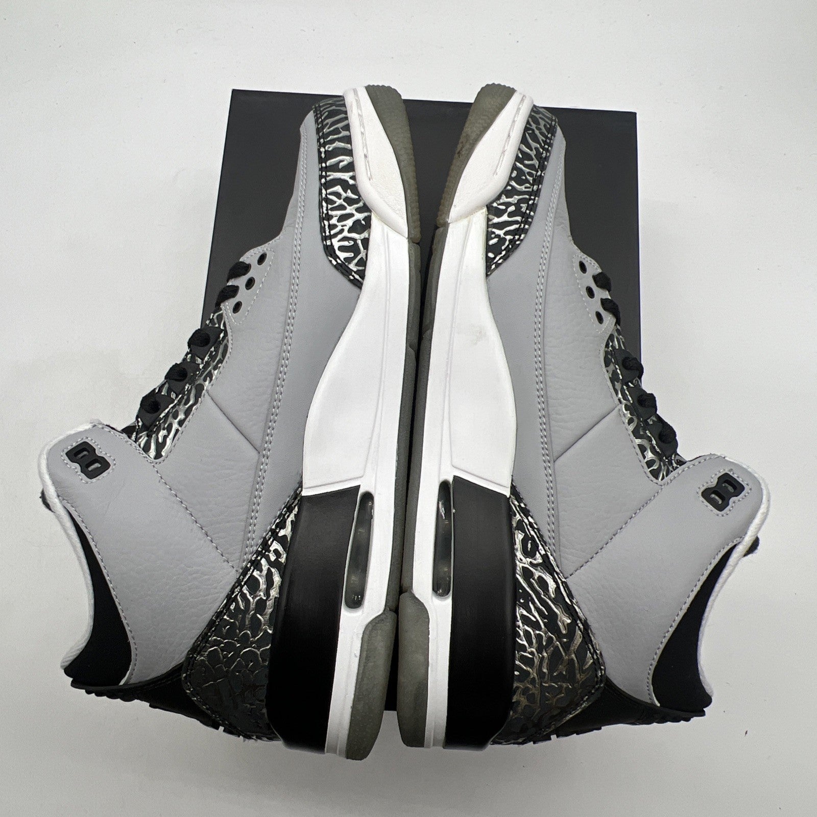 Size 9.5 - Air Jordan 3 Retro Wolf Grey (136064-004)