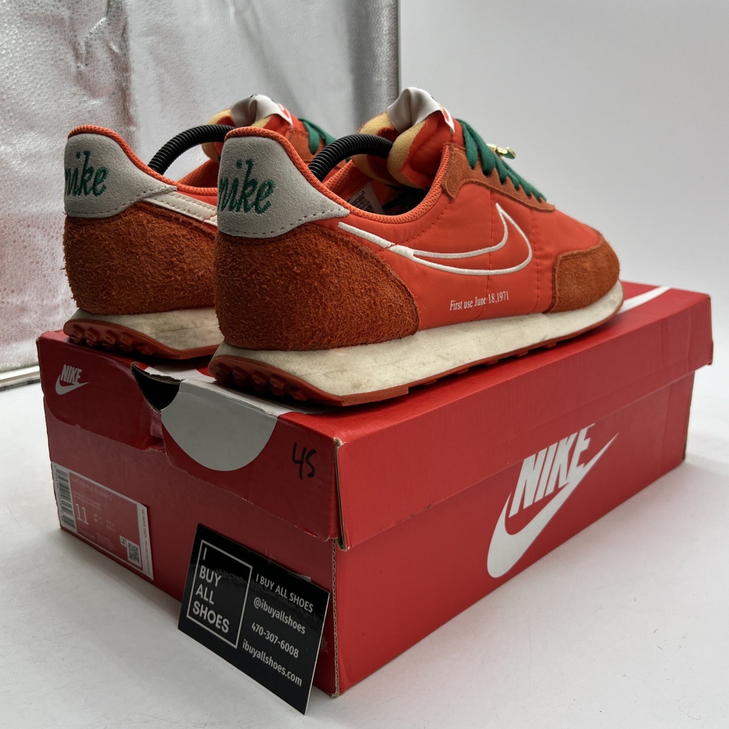 Size 11 - Nike Waffle Trainer 2 First Use - Orange (DH4390-800)