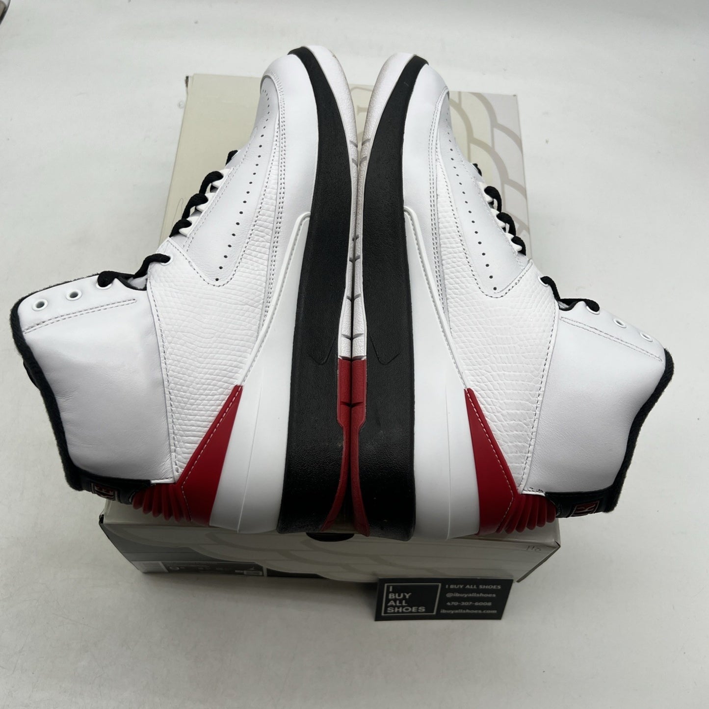 Size 9.5 - Air Jordan 2 Retro Mid Chicago (DX2454-106)