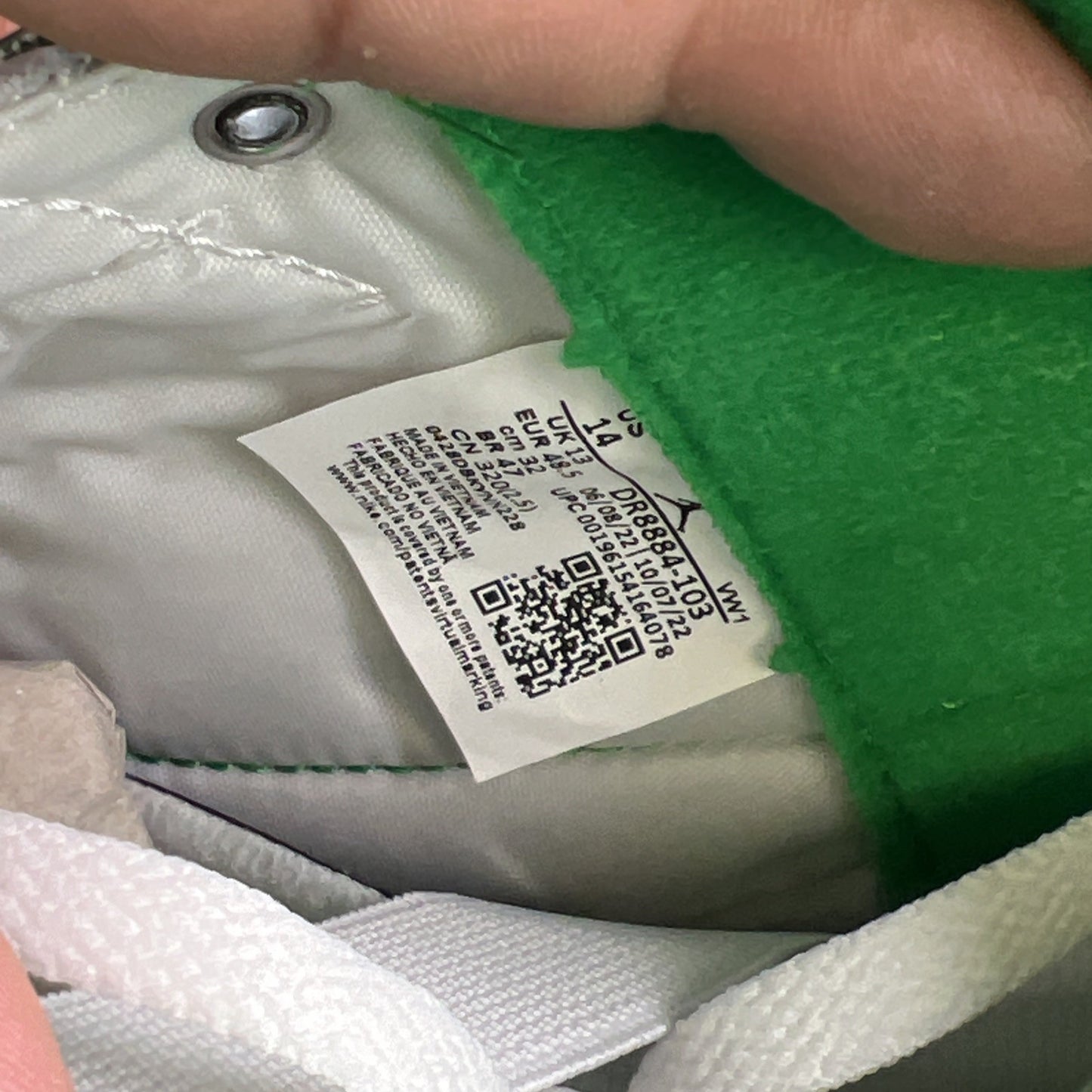 Size 14 - Air Jordan 2 Retro Lucky Green (DR8884-103)