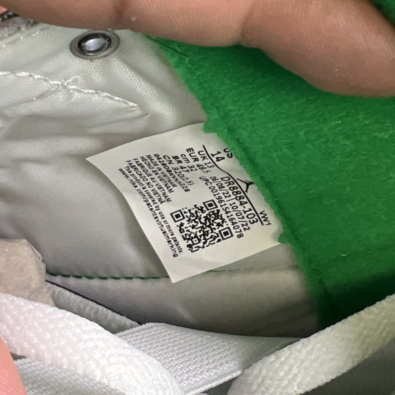 Size 14 - Air Jordan 2 Retro Lucky Green (DR8884-103)