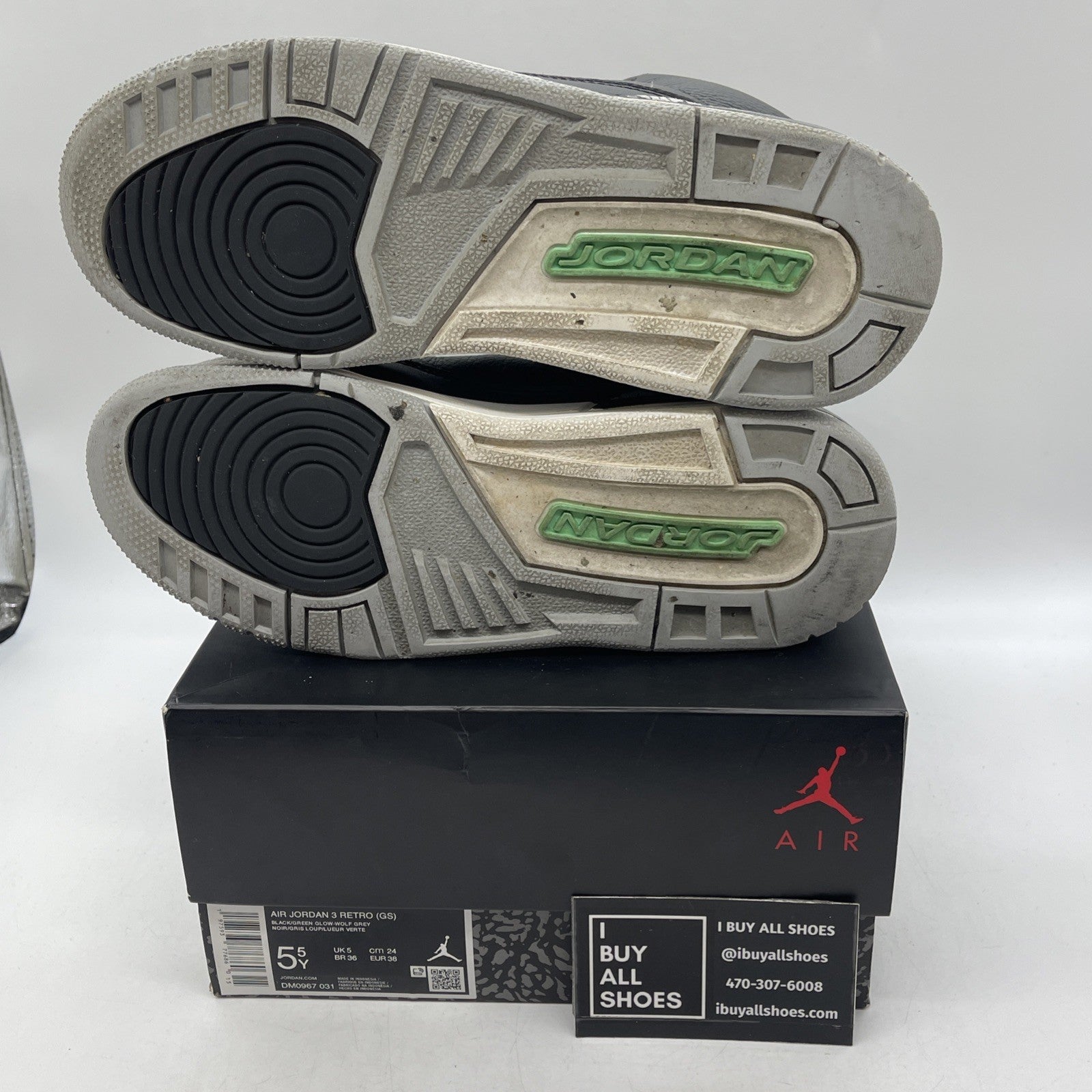 Size 5.5Y - Air Jordan 3 Retro Green Glow (DM0967-031)