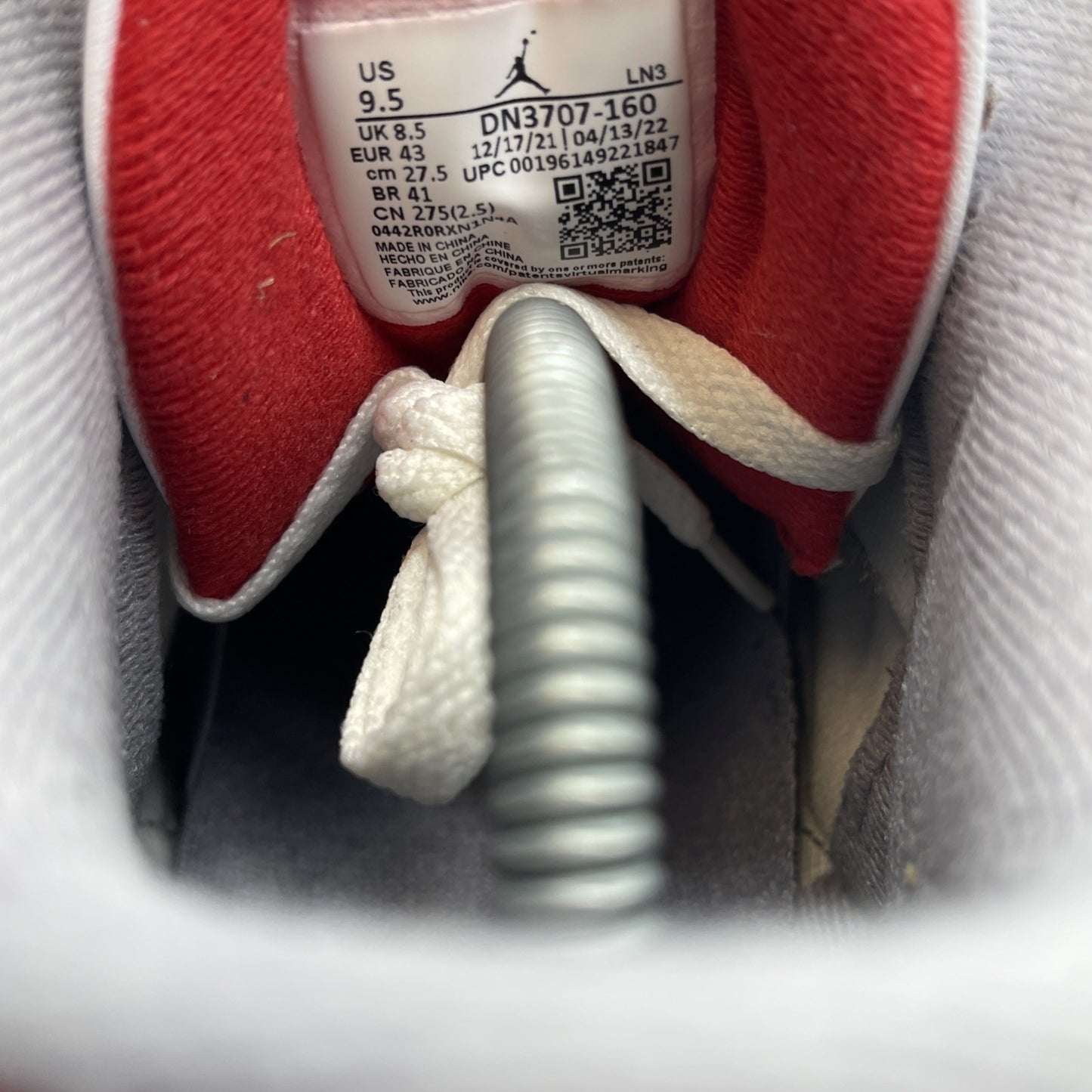 Size 9.5 - Air Jordan 3 Retro Mid Fire Red Suede Leather (DN3707-160)