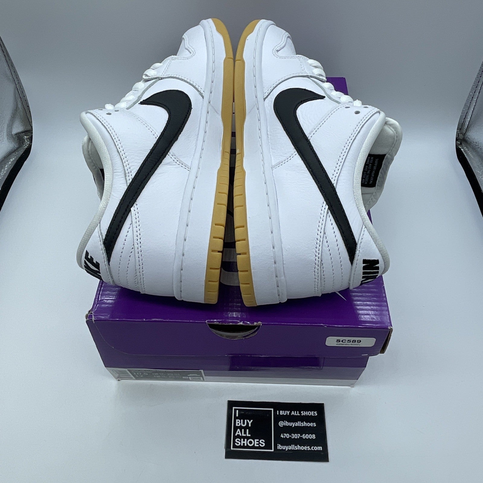 Size 10.5 - Nike SB Dunk Low White Gum Black Leather (CD2563-101)