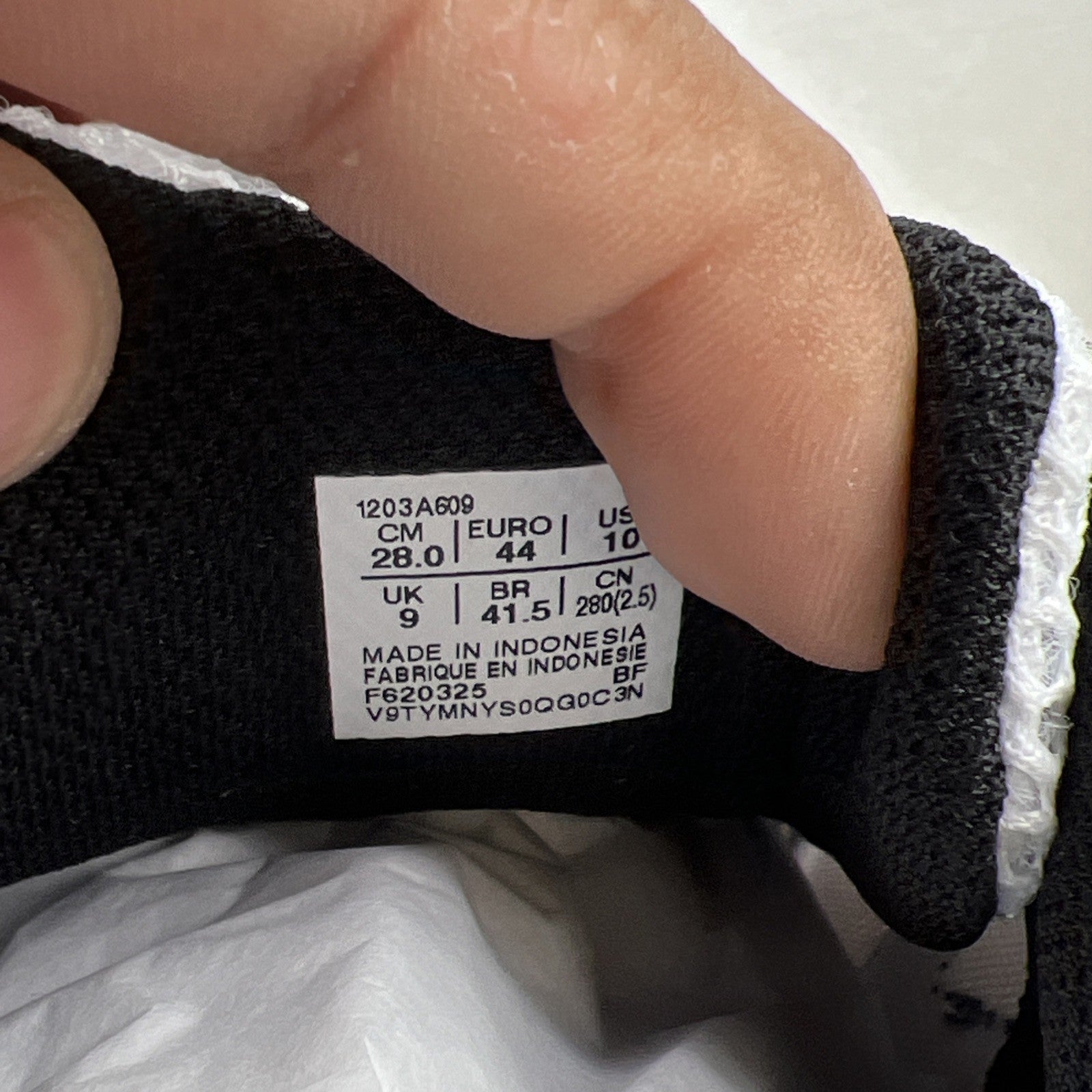 Size 10 - ASICS Gel 1130 White Restful Teal (1203A609-103)
