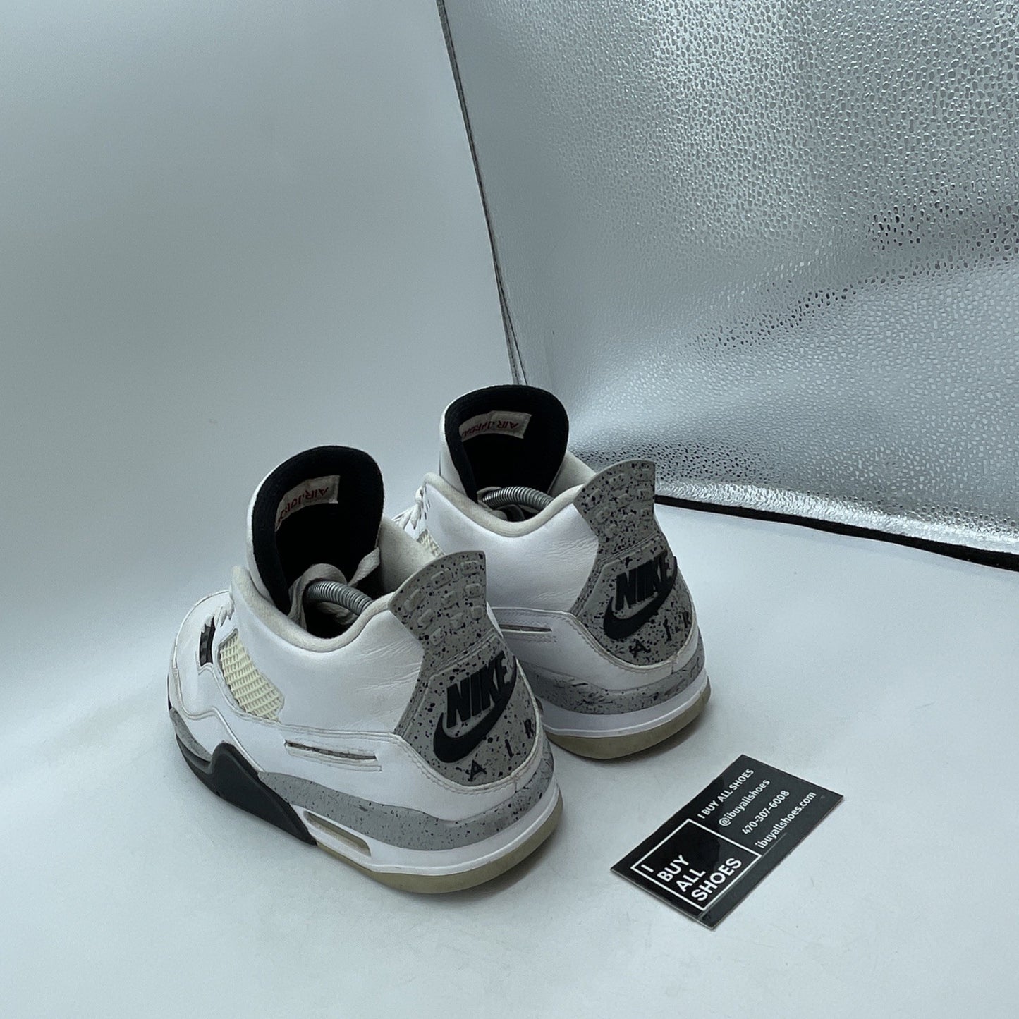 Size 10 - Jordan 4 Retro OG Mid White Cement Grey Black Leather (840606-192)