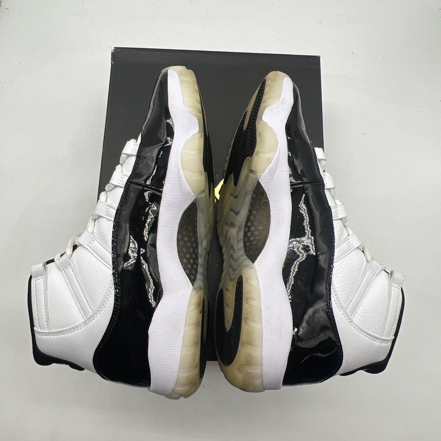 Size 10 - Air Jordan 11 Retro Mid Gratitude / Defining Moments (CT8012-170)