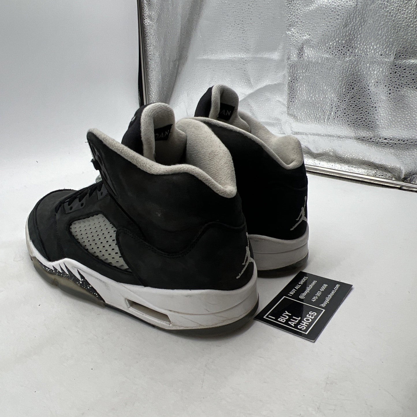 Size 9.5 - Air Jordan 5 Retro Mid Oreo (CT4838-011)