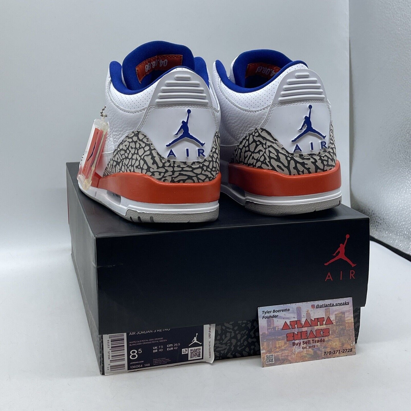 Size 8.5 - Air Jordan 3 Retro Knicks White Leather Grey Suede (136064-148)