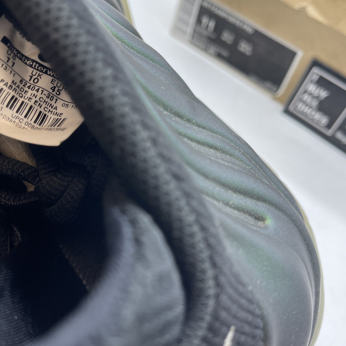 Size 11 - Nike Air Foamposite Pro Pine Green (624041-301)