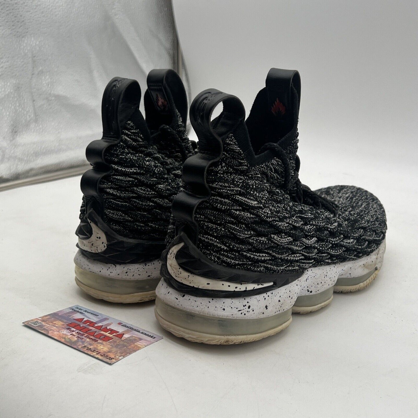 Size 8.5 - Nike LeBron 15 Ashes - (897648-002)