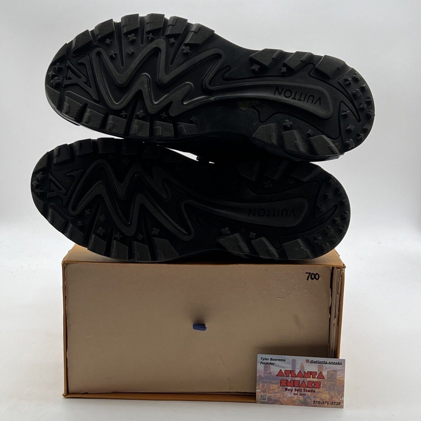 Size 10.5 - Louis Vuitton Runner Tatic Black Grey (1A9UNT) Worn