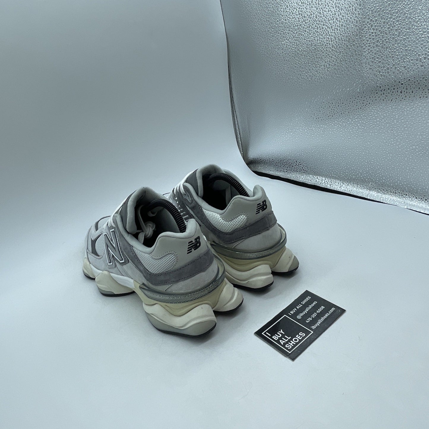 Size 8 - New Balance 9060 Raincloud (U9060GRY)