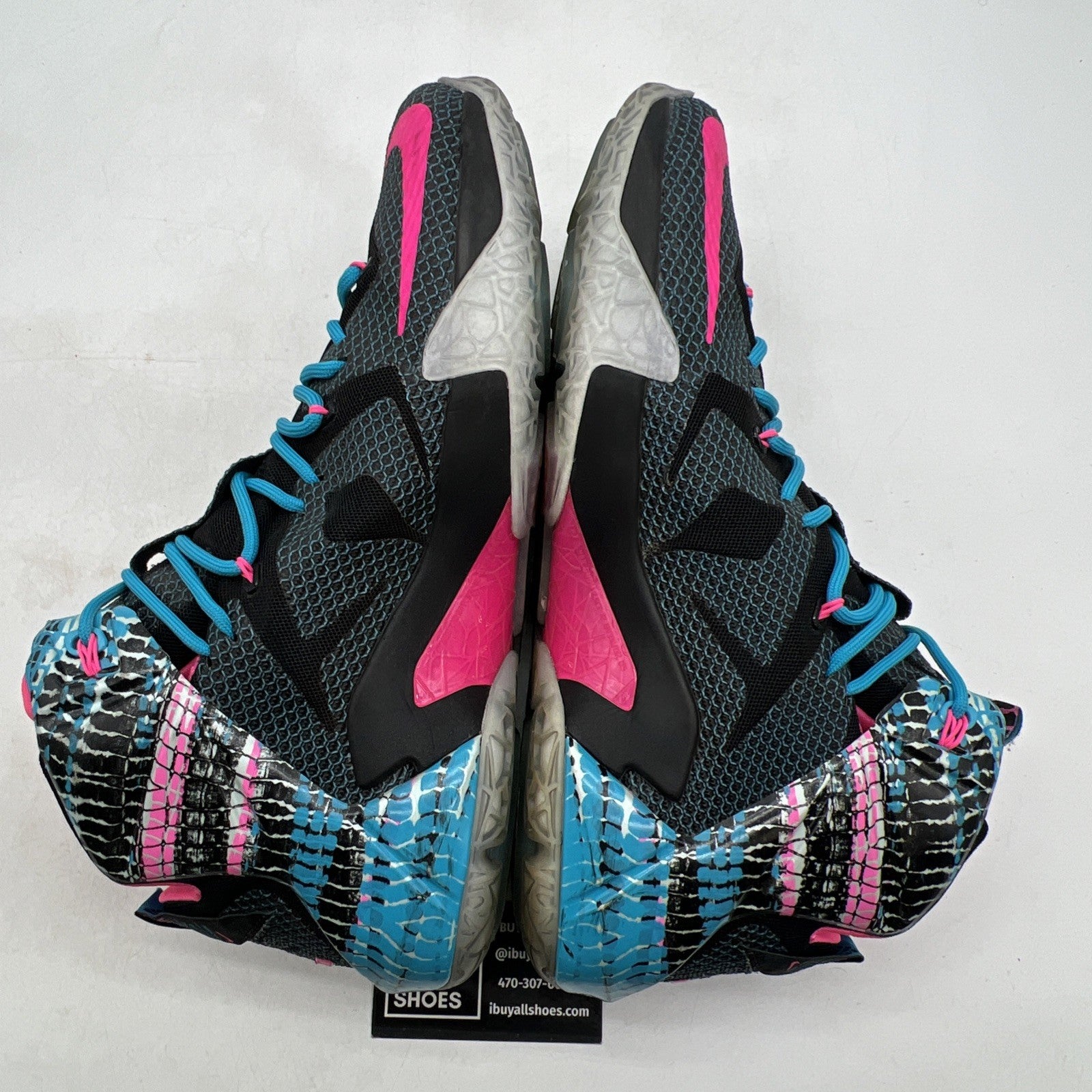 Size 12 - Nike LeBron 12 23 Chromosomes (684593-006)