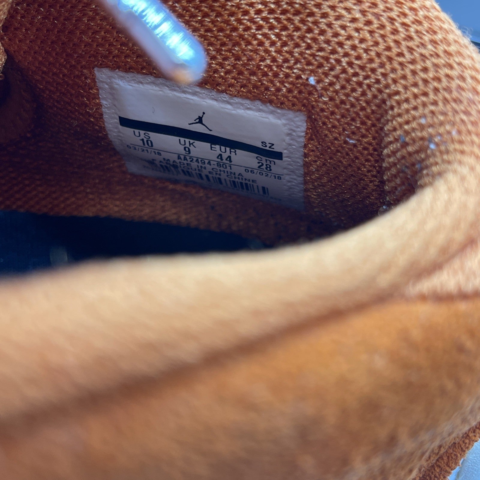 Size 10 - Air Jordan 18 Retro Orange Suede White (AA2494-801)