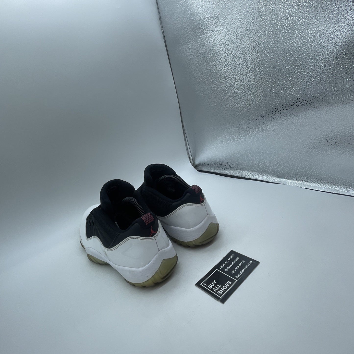 Size 8.5 - Air Jordan 11 Retro Low Tuxedo (528895-110)