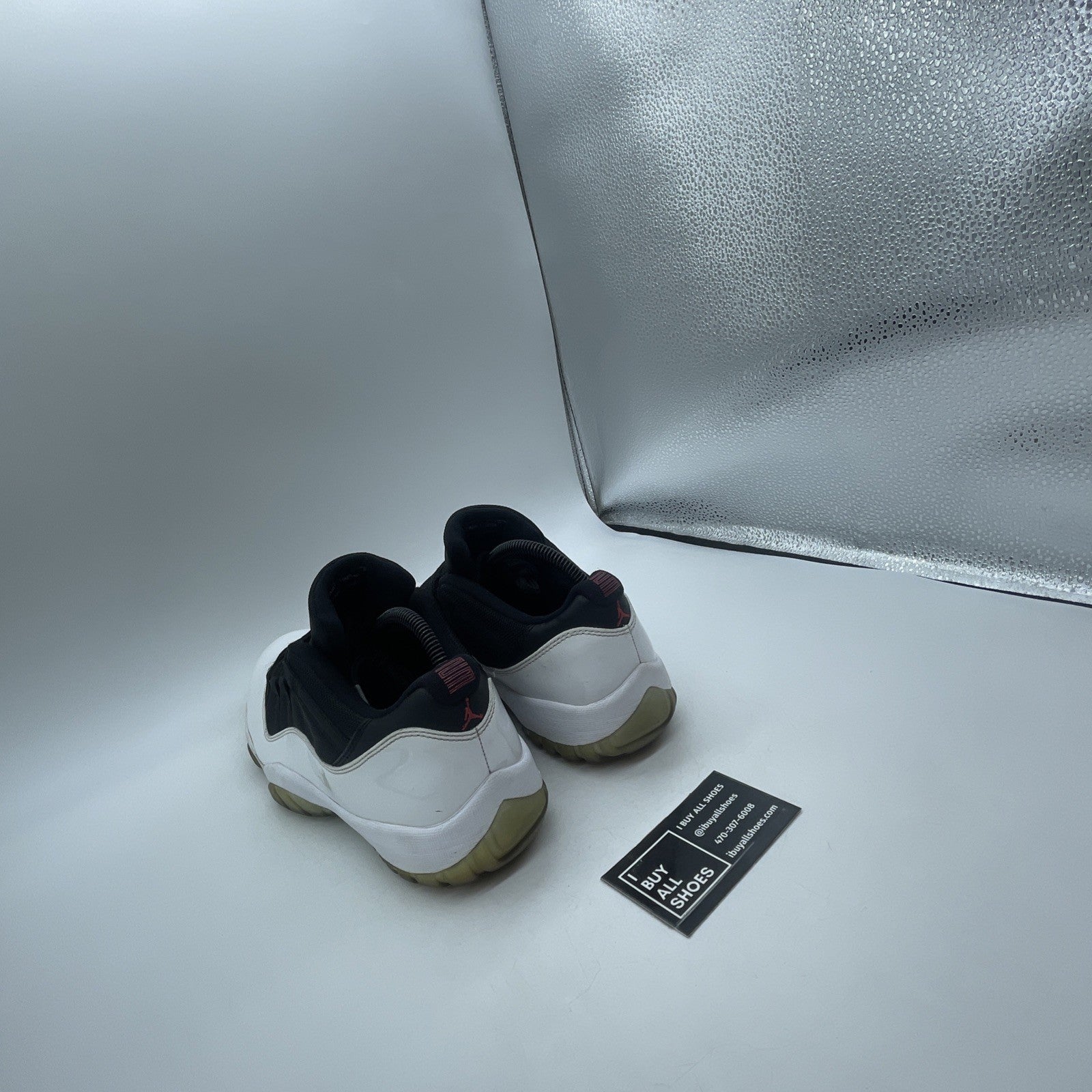 Size 8.5 - Air Jordan 11 Retro Low Tuxedo (528895-110)