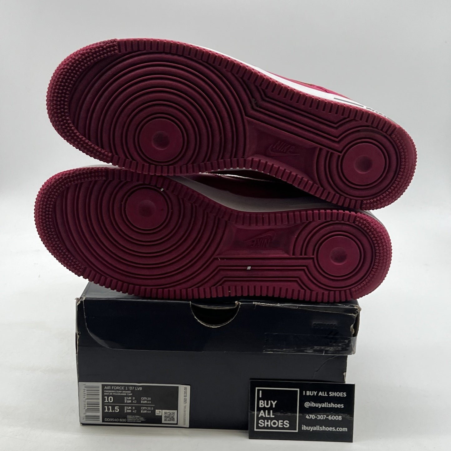 Size 10 - Nike Air Force 1 '07 LV8 World Tour (DD9540-600)