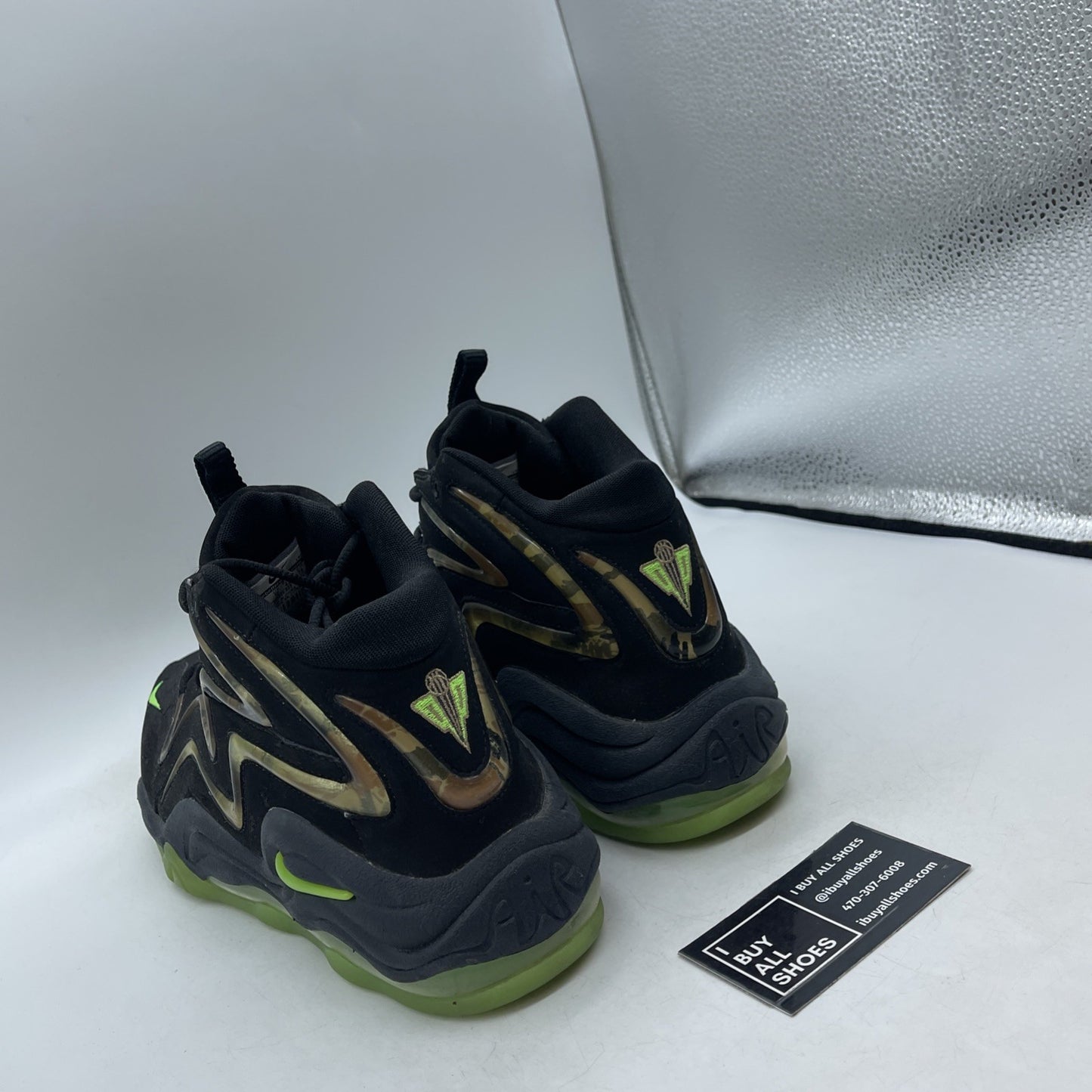 Size 11 - Nike Air Pippen Black (325001-002)