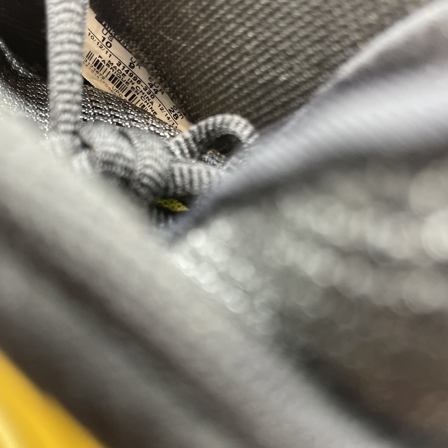 Size 10 - Nike Air Foamposite One Electrolime (314996-330)