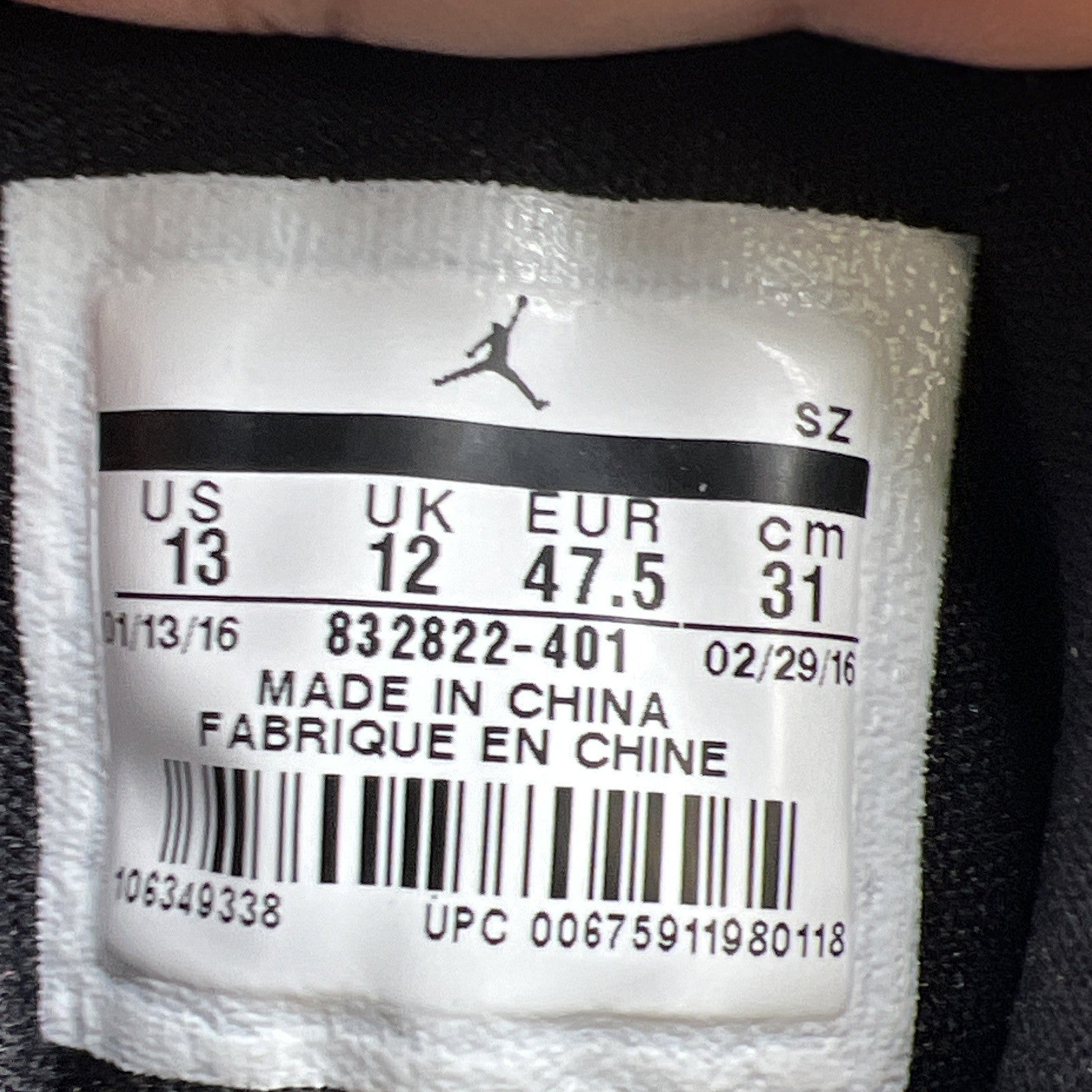 Size 13 - Air Jordan 9 Retro Low Pantone (832822-401)