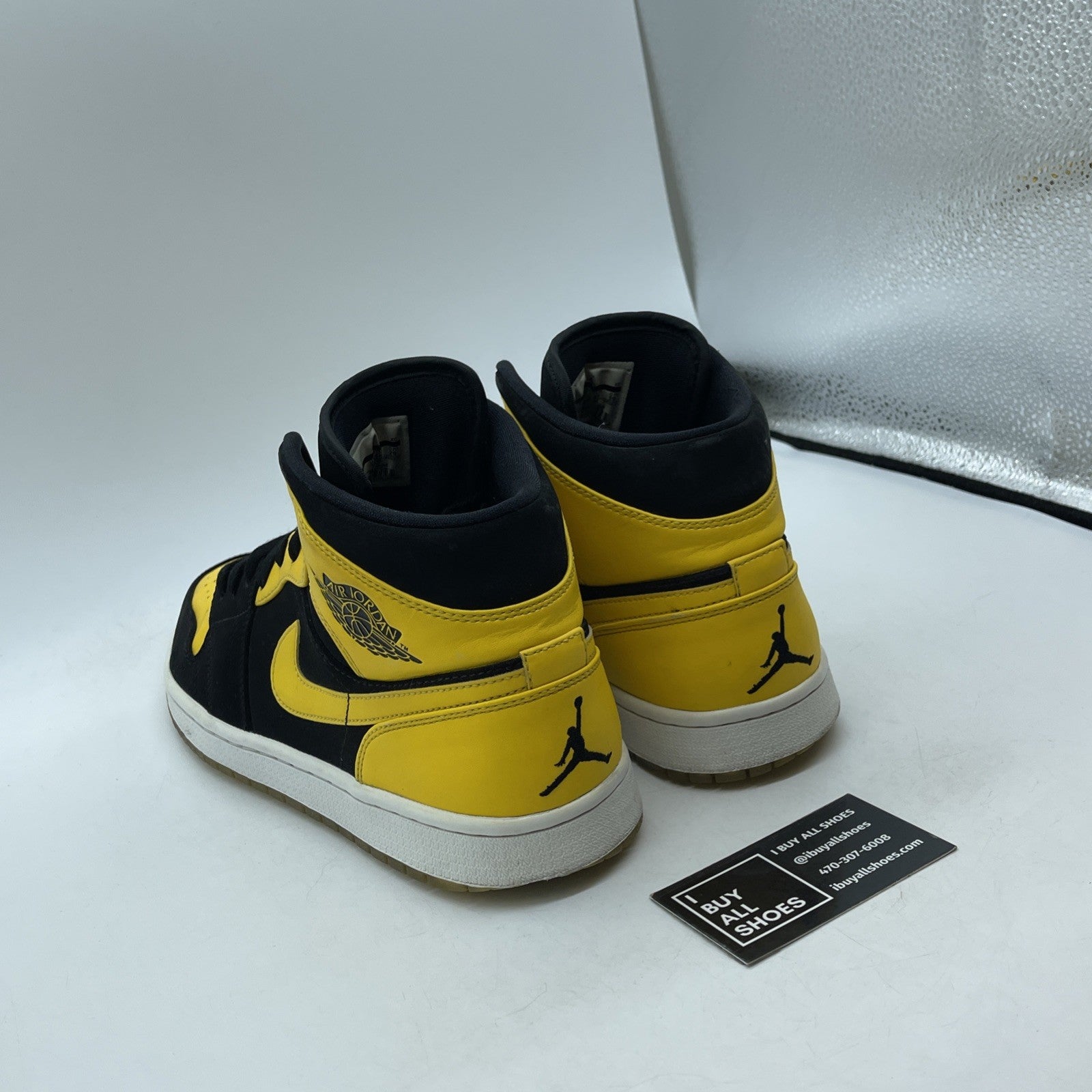 Size 11 - Air Jordan 1 Retro 2017 Mid New Love Yellow Suede (554724-035)