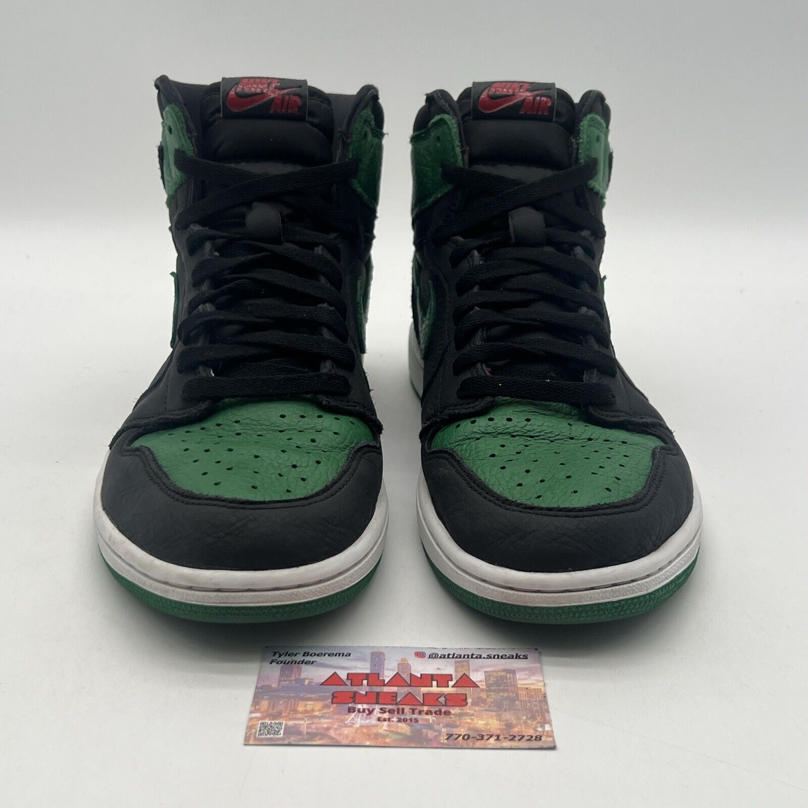 Size 10.5 - Jordan 1 Retro OG High Pine Green 2.0 Black White (555088-030)