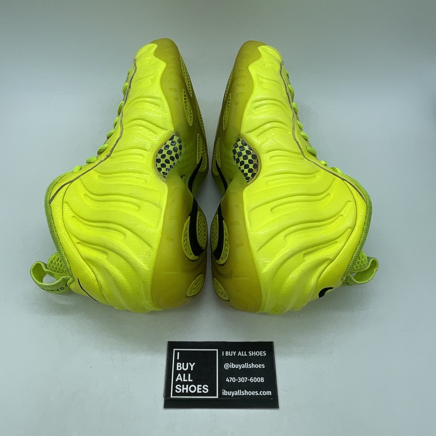 Size 7.5 - Nike Air Foamposite Pro Volt 2014 (624041-700)