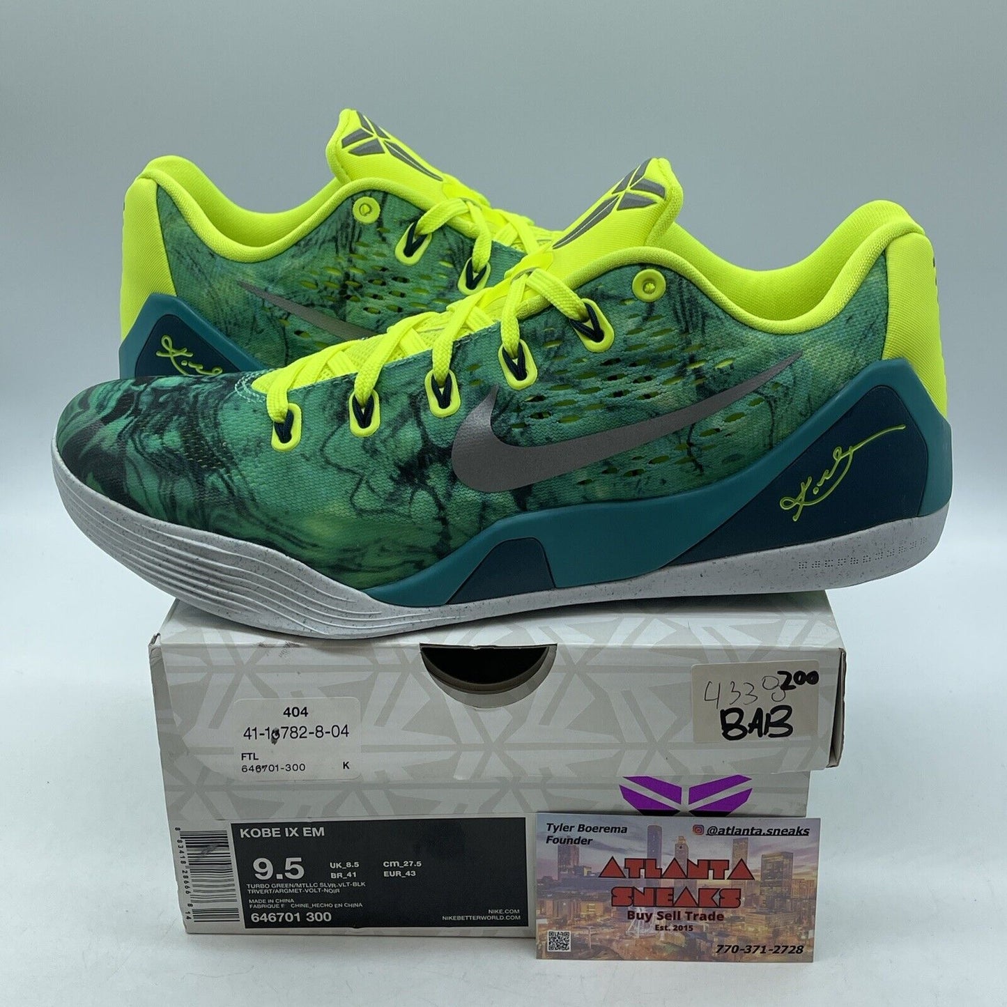 Size 9.5 - Nike Kobe 9 EM Easter Green Silver. Suede leather (646701-300)