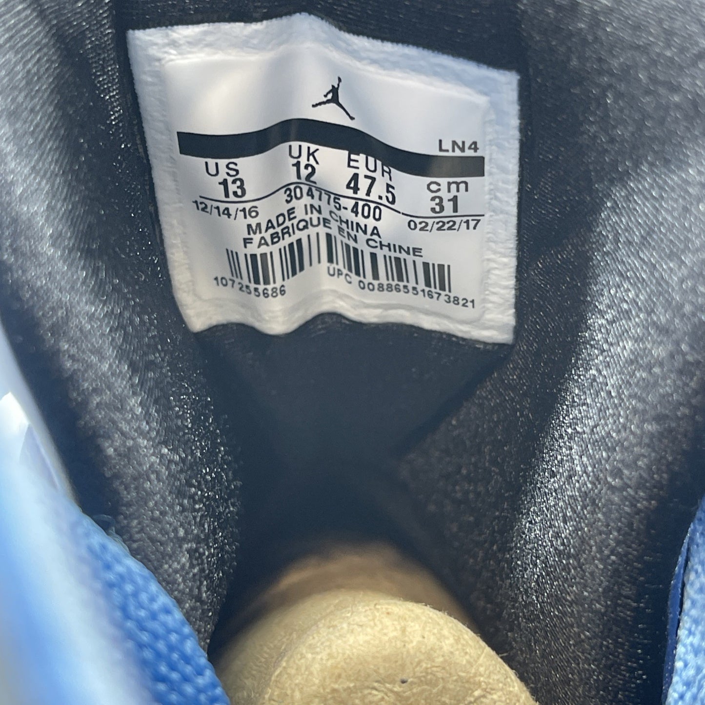 Size 13 - Air Jordan 7 Retro Pantone (304775-400)
