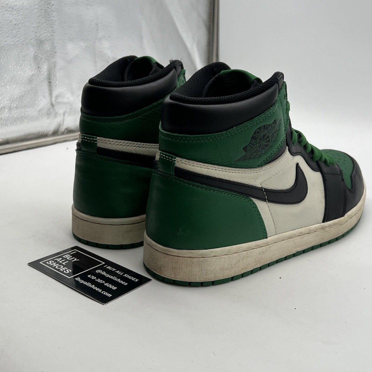 Size 10.5 - Air Jordan 1 Retro High OG Pine Green 2018 (555088-302)