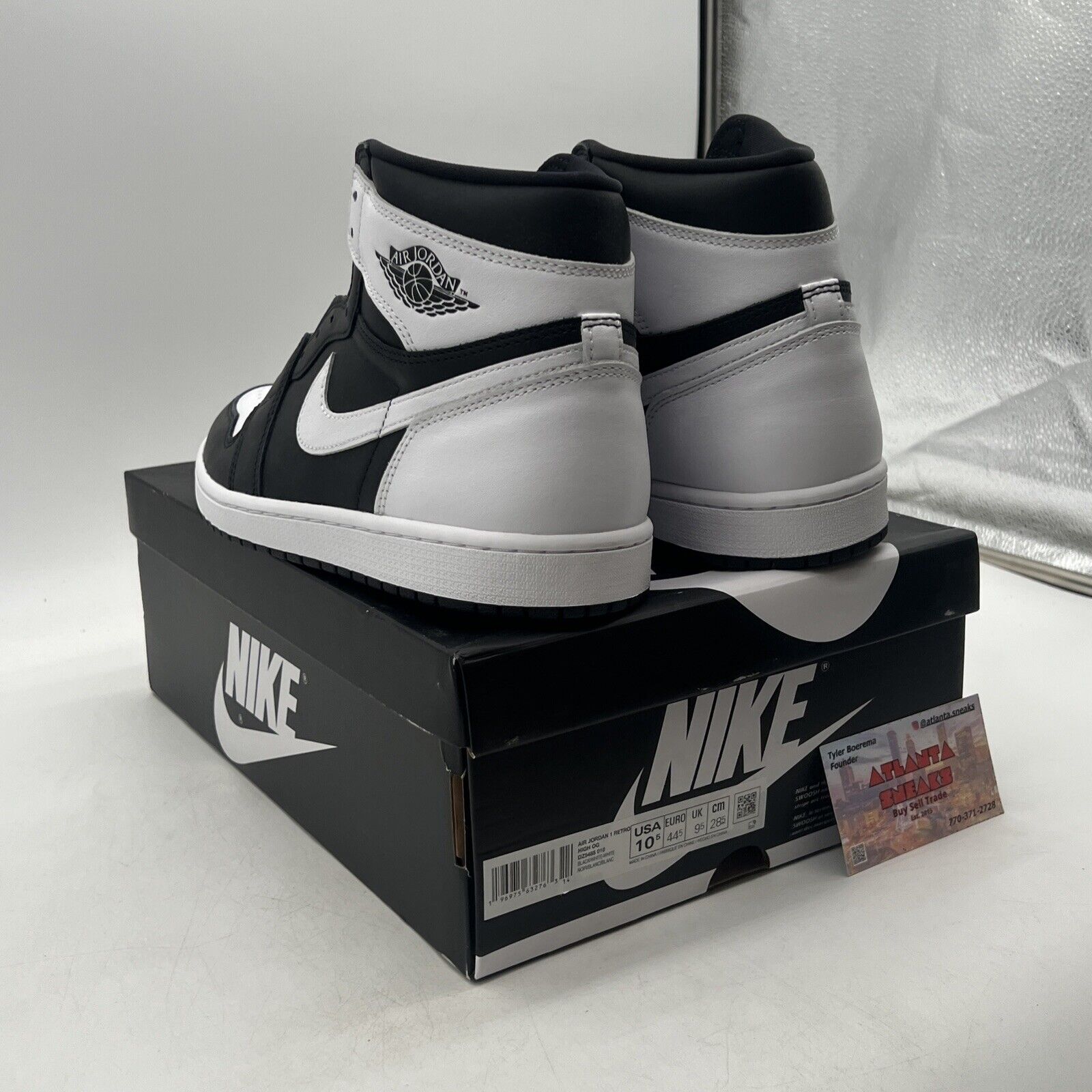 Size 10.5 - Air Jordan 1 Retro OG High Black White 2.0 (DZ5485-010)