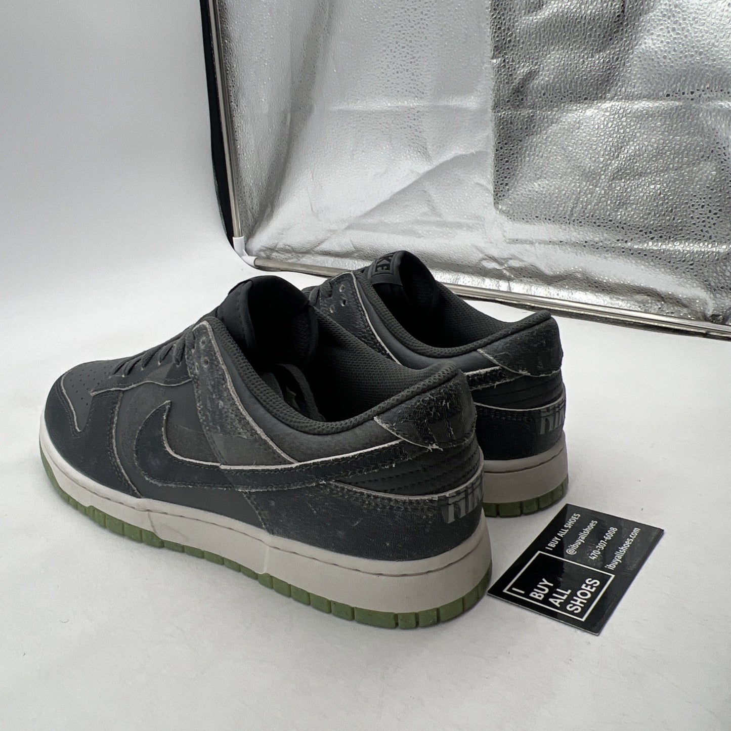 Size 12 - Nike Dunk SE Low Halloween - Cauldron (DQ7681-001)