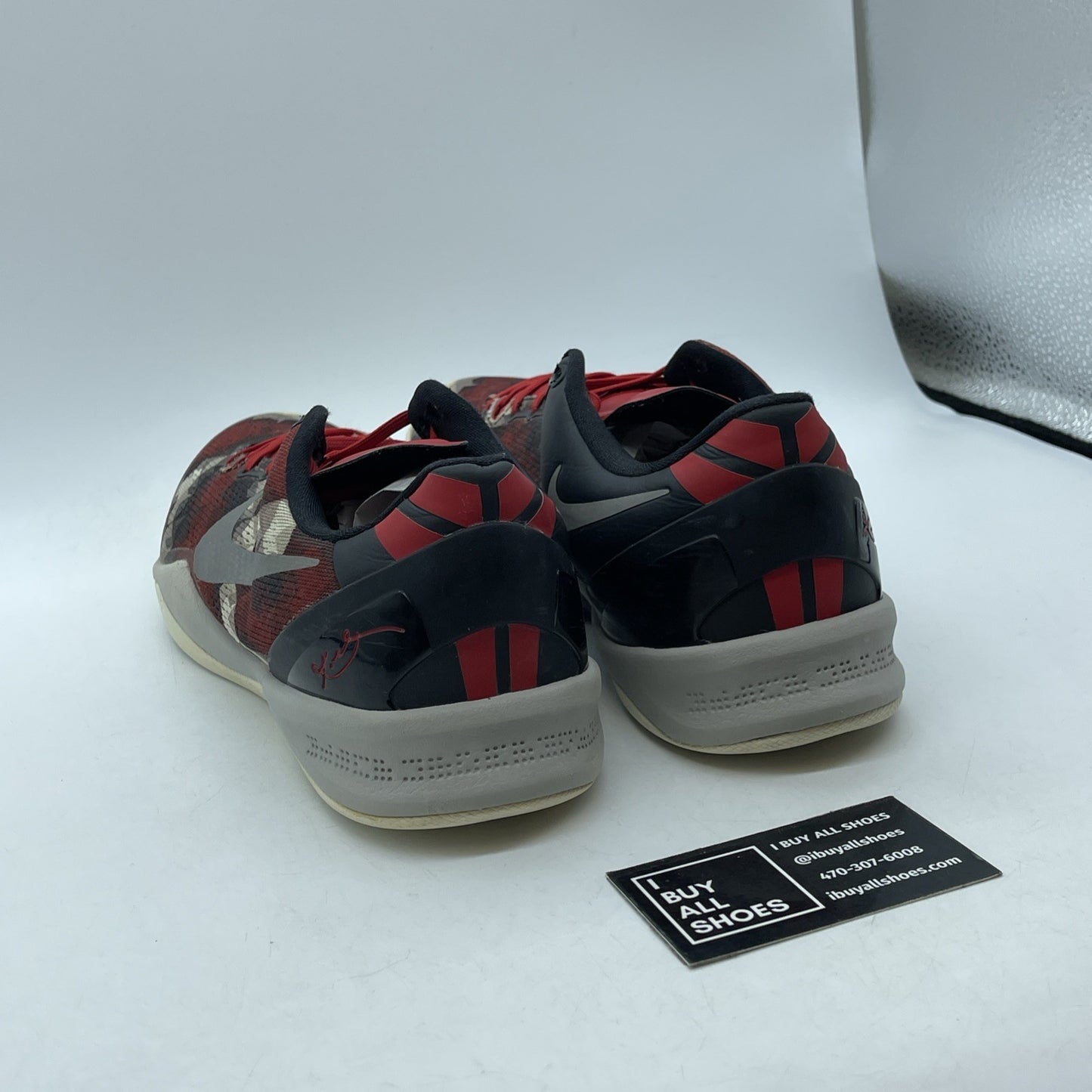 Size 9 - Nike Kobe VIII 8 System Milk Snake Red White Grey (555035-601)
