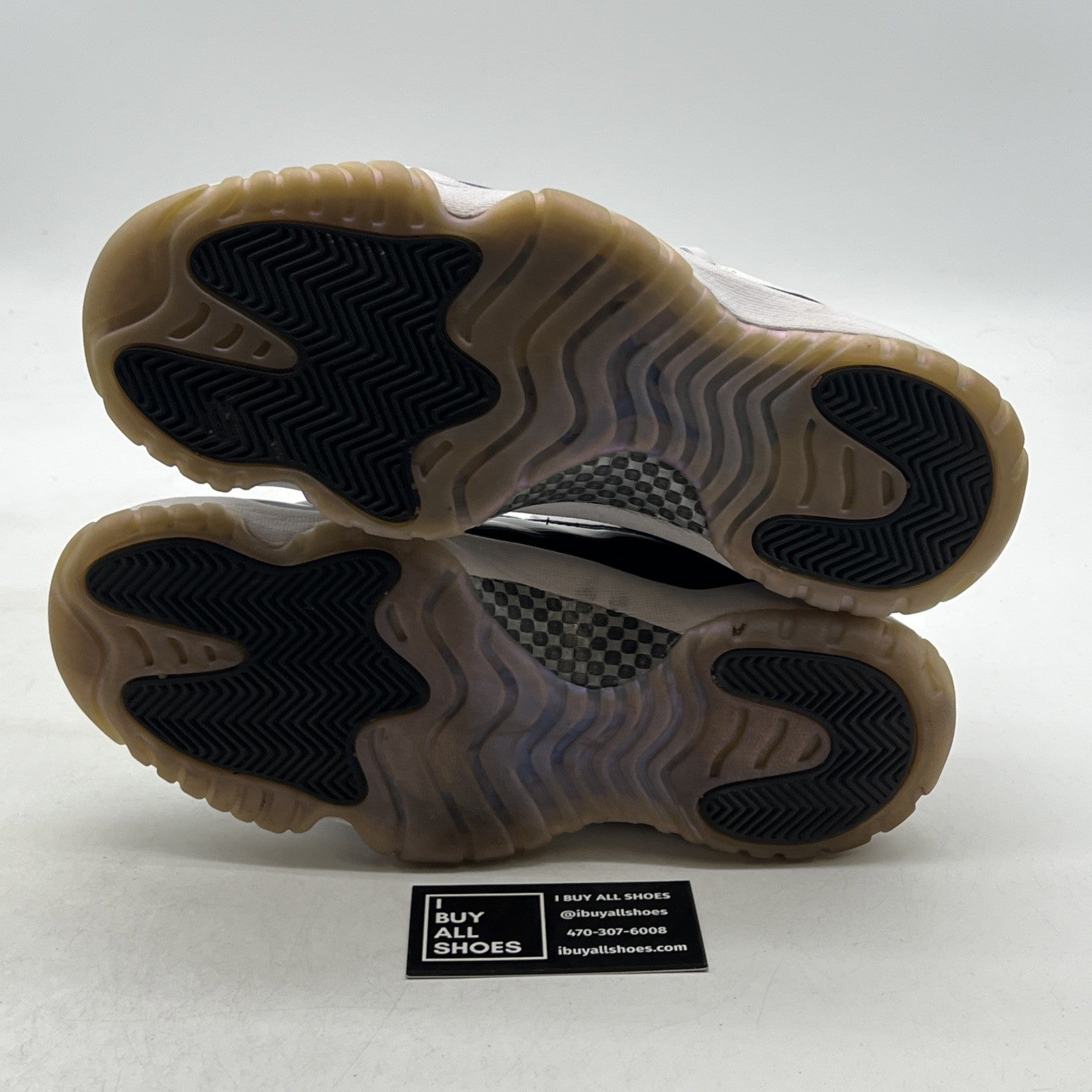 Size 9 - Air Jordan 11 Retro Low Emerald (DH6933-100)