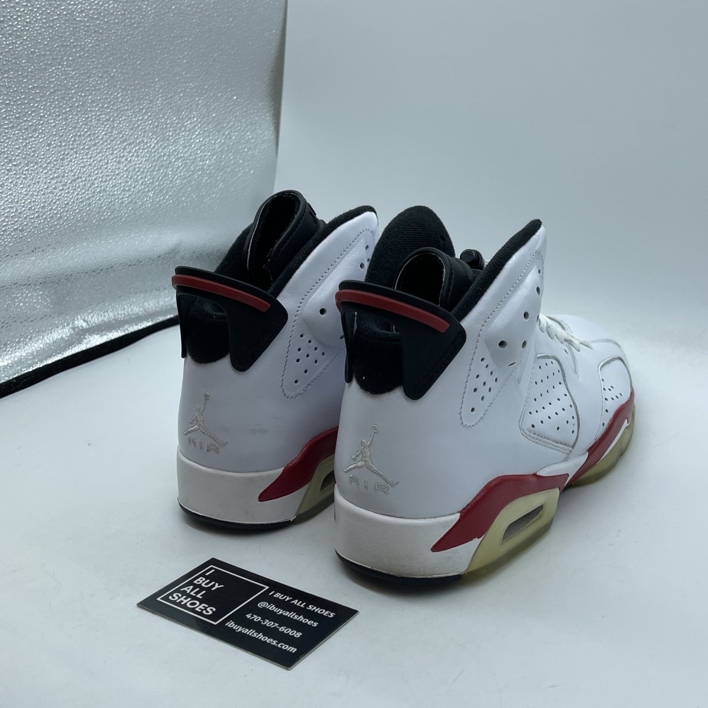 Size 9 - Air Jordan 6 Retro Bulls White Red Black Suede Leather (384664-102)