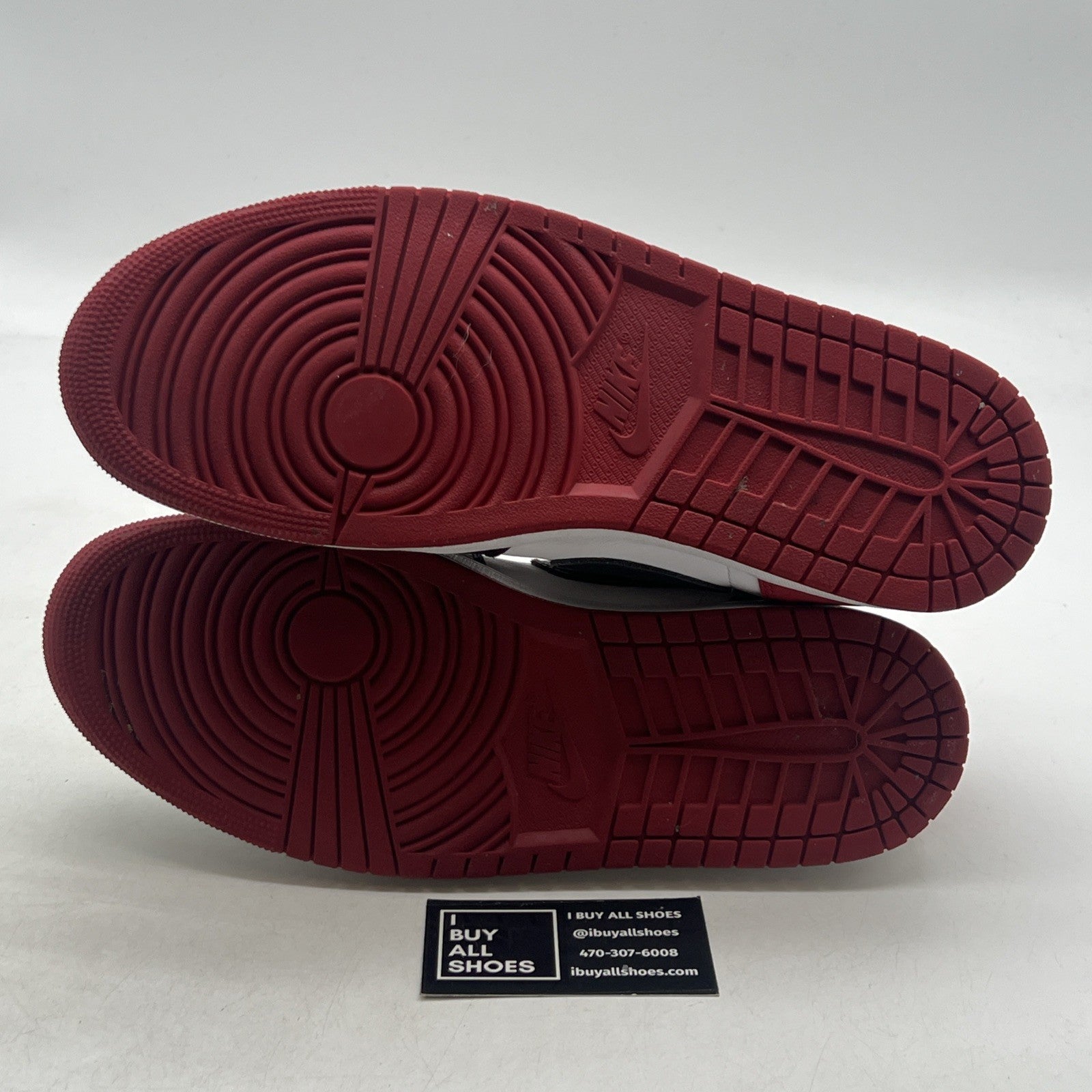 Size 10.5 - Air Jordan 1 Retro OG Low Black Toe (CZ0790-106)