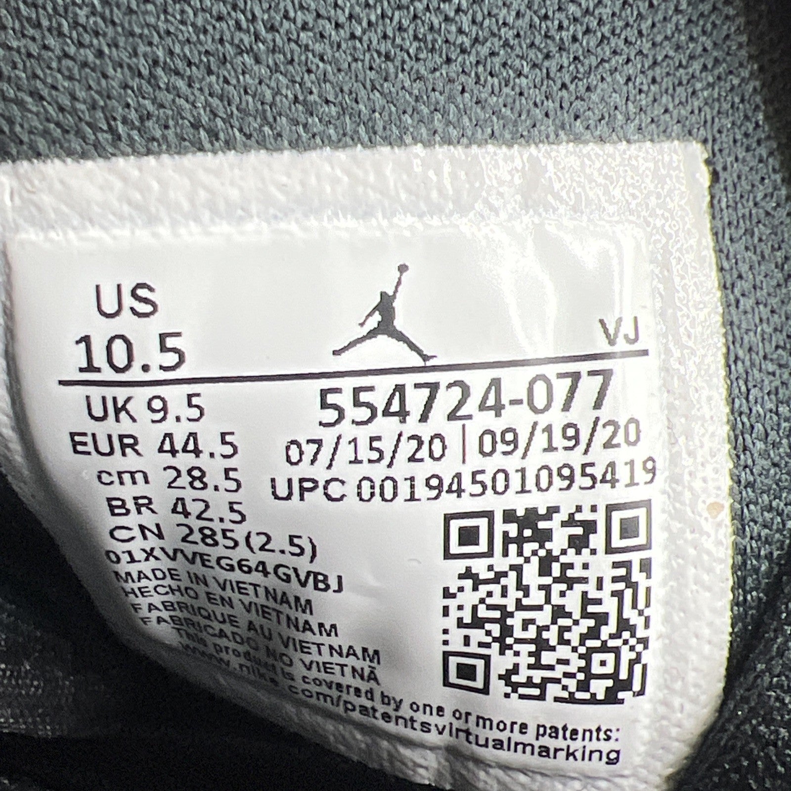 Size 10.5 - Air Jordan 1 Mid Hyper Royal 2021 (554724-077)