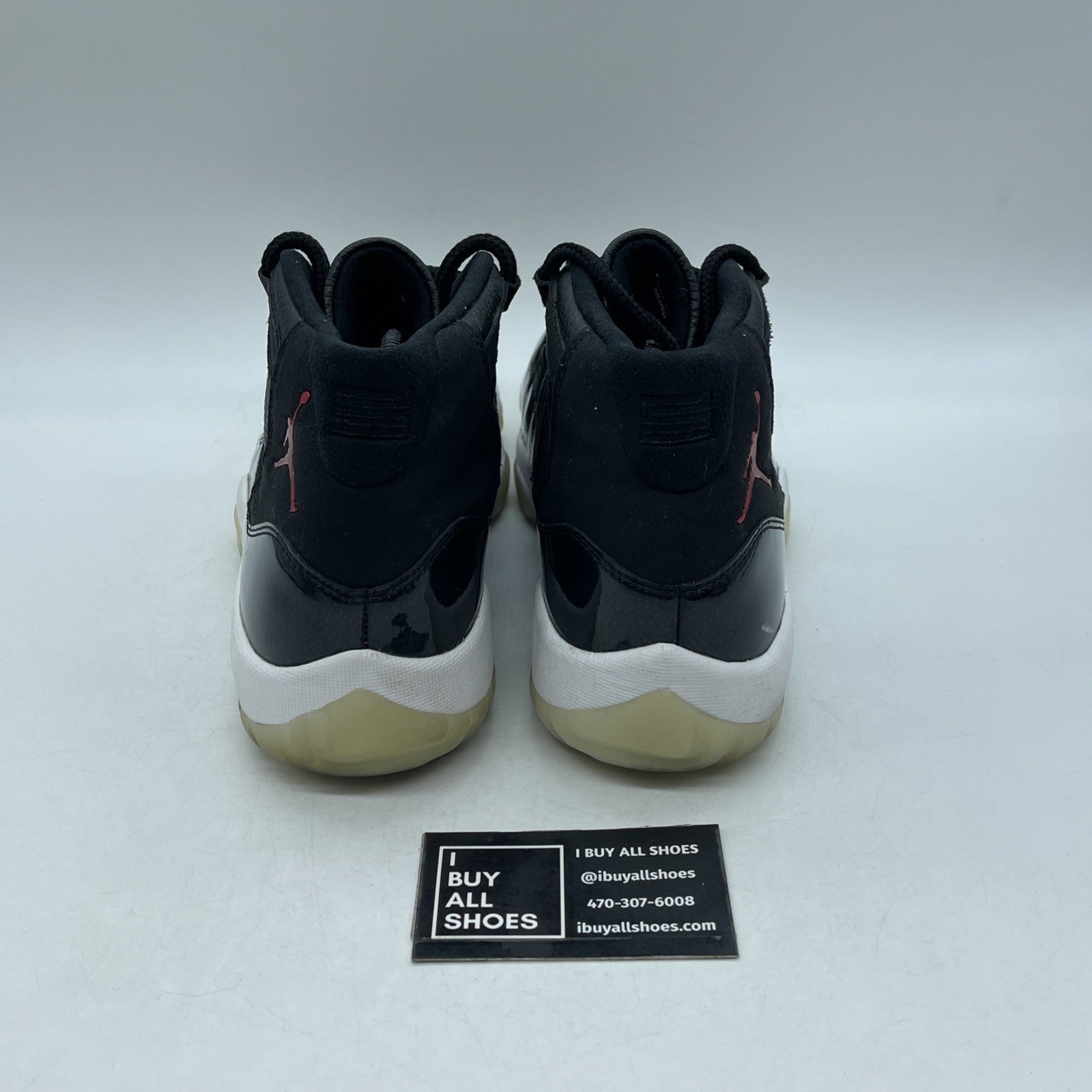 Size 9.5 -  Air Jordan 11 Retro 72-10 2015 (378037-002)