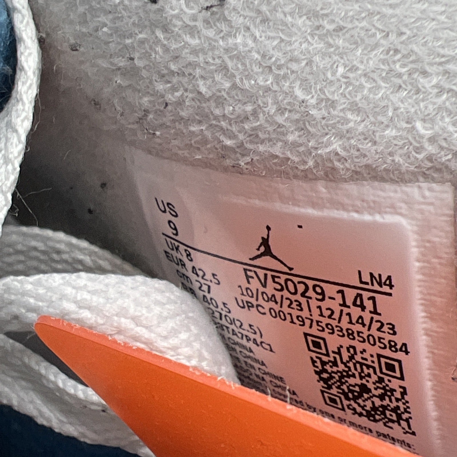 Size 9 - Air Jordan 4 Retro 2024 Military Blue (FV5029-141)