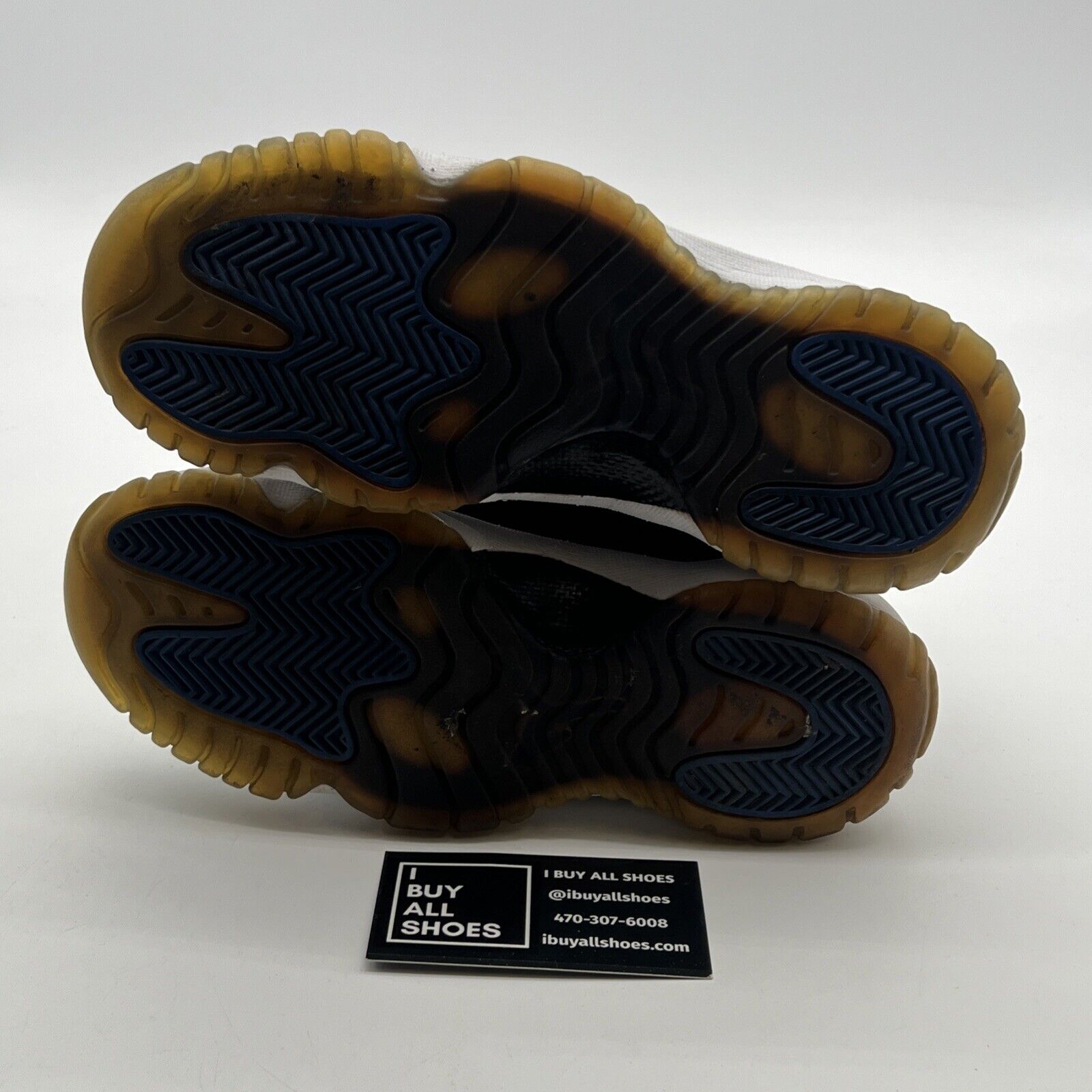 Size 4 - Air Jordan 11 Retro 2009 Space Jam (378037-041)