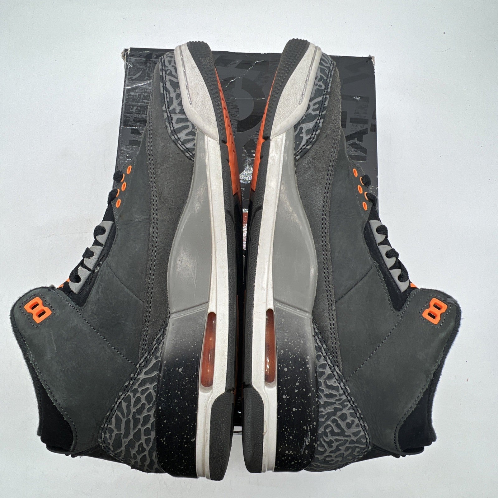 Size 10 - Air Jordan 3 Retro 2023 Mid Fear (CT8532-080)