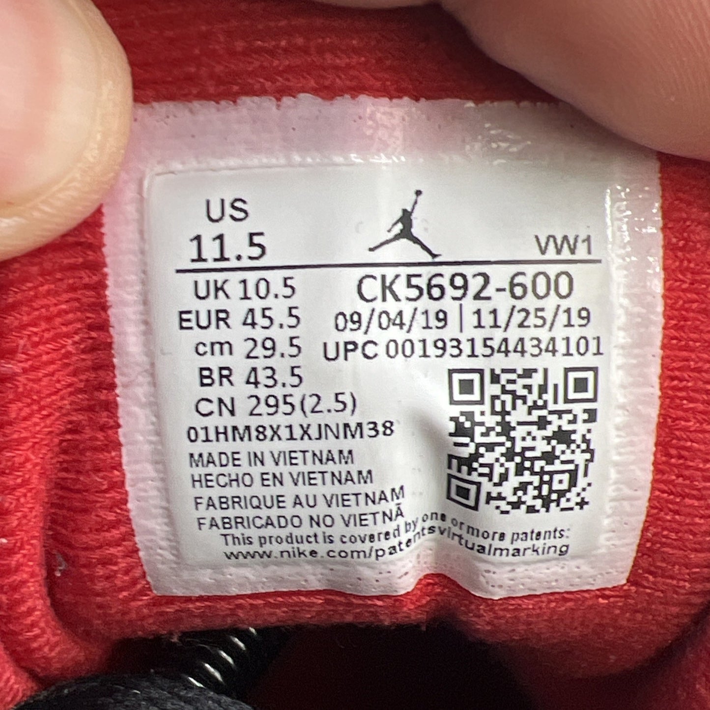 Size 11.5 - Air Jordan 3 Retro SE Mid Unite (CK5692-600)