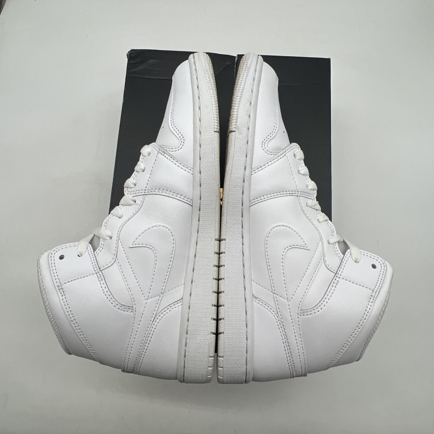 Size 9.5 - Air Jordan 1 Mid Triple White (554724-136)
