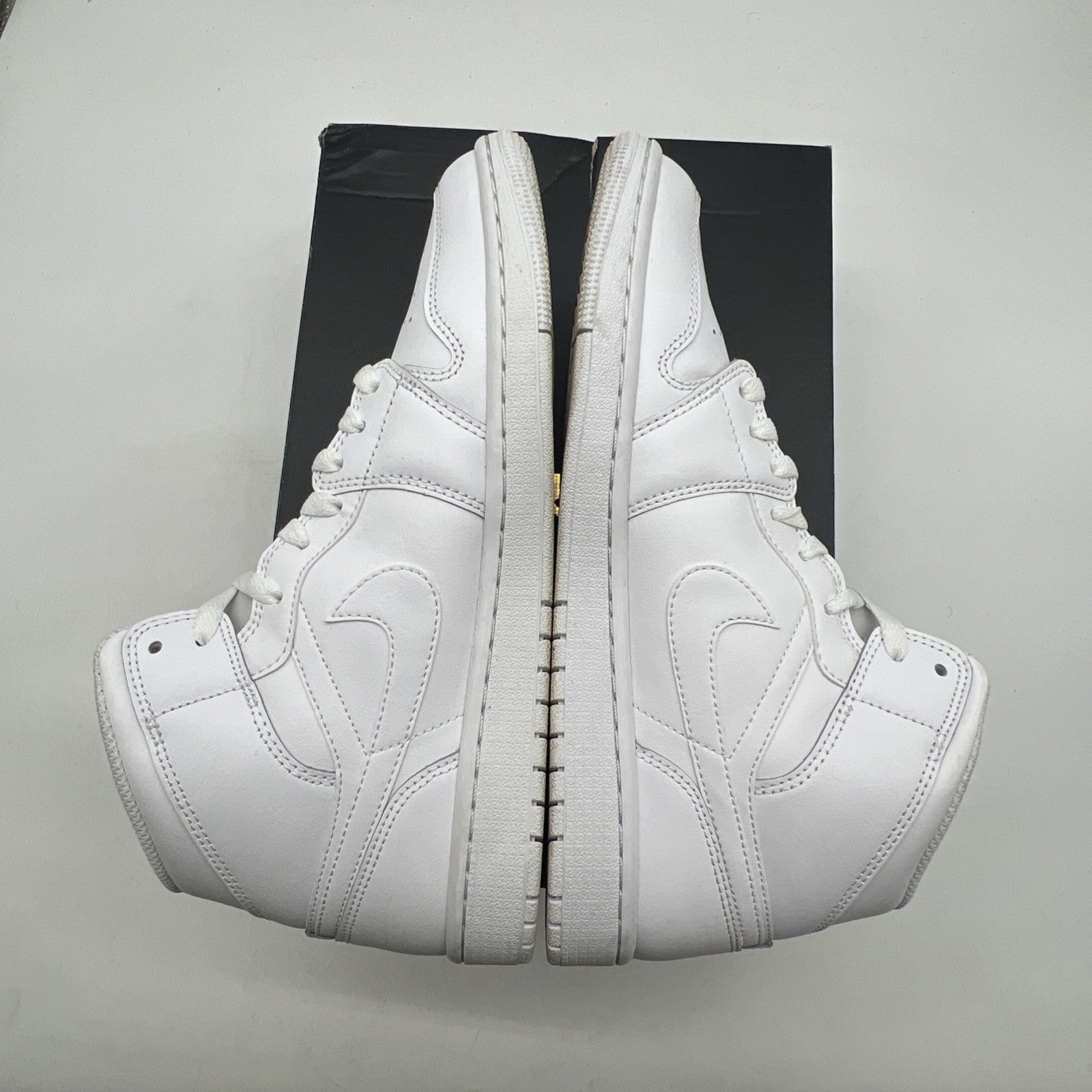 Size 9.5 - Air Jordan 1 Mid Triple White (554724-136)