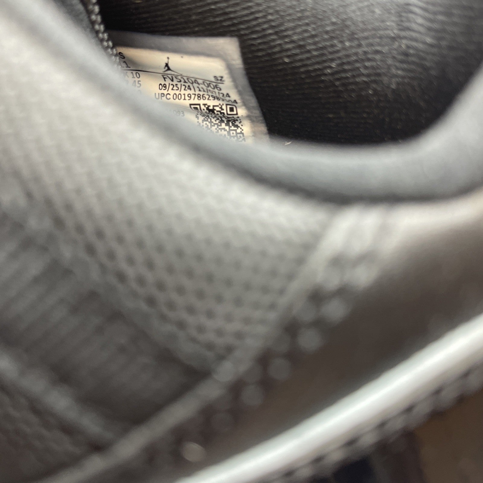 Size 11 - Air Jordan 11 Retro 2025 Low Bred Black Leather (FV5104-006)