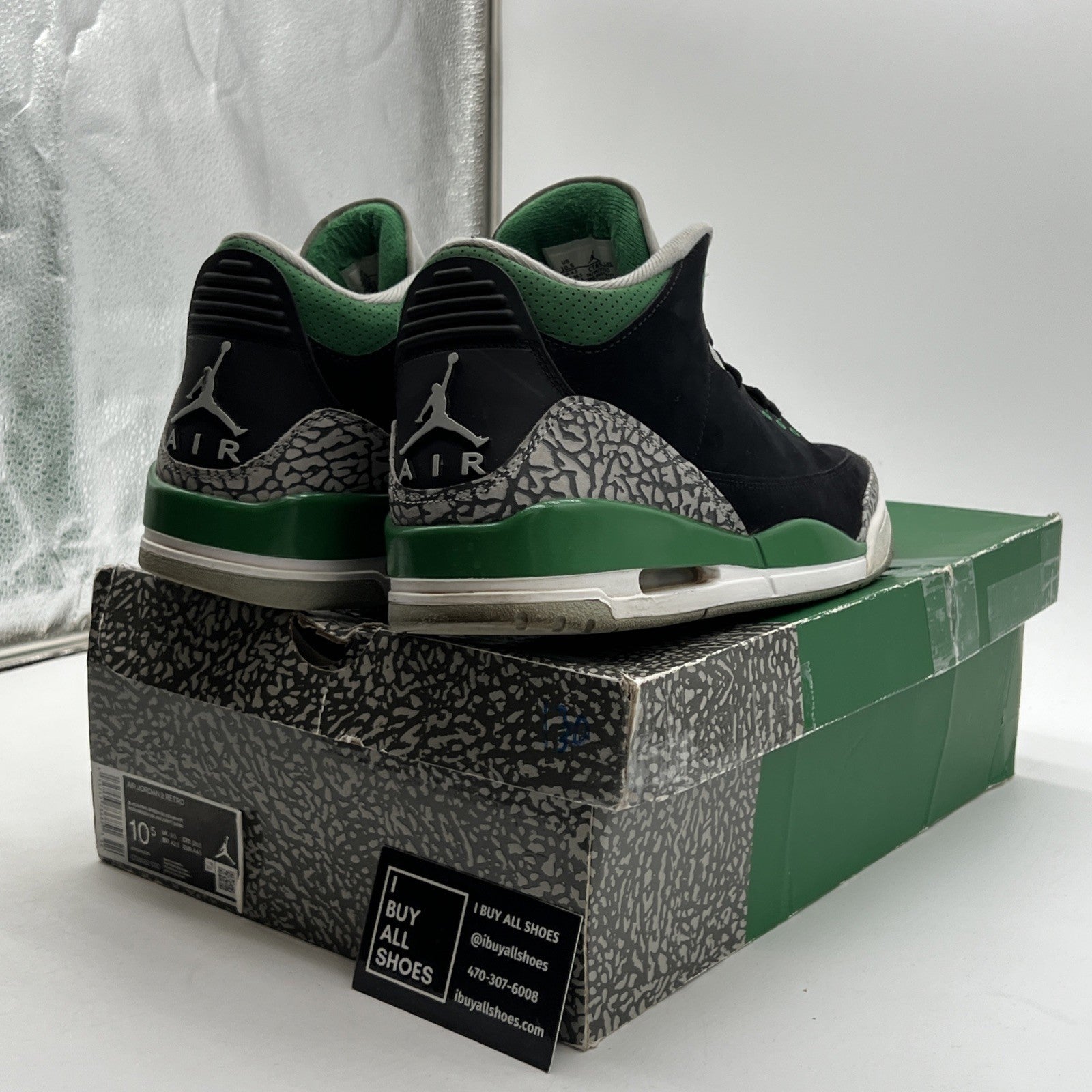 Size 10.5 - Air Jordan 3 Retro Mid Pine Green (CT8532-030)